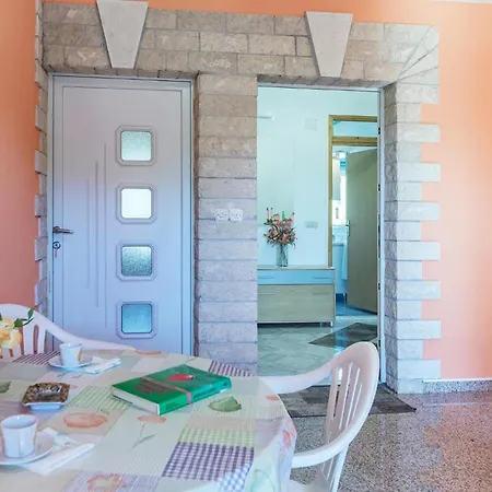 公寓 2 Bedroom Lovely In *